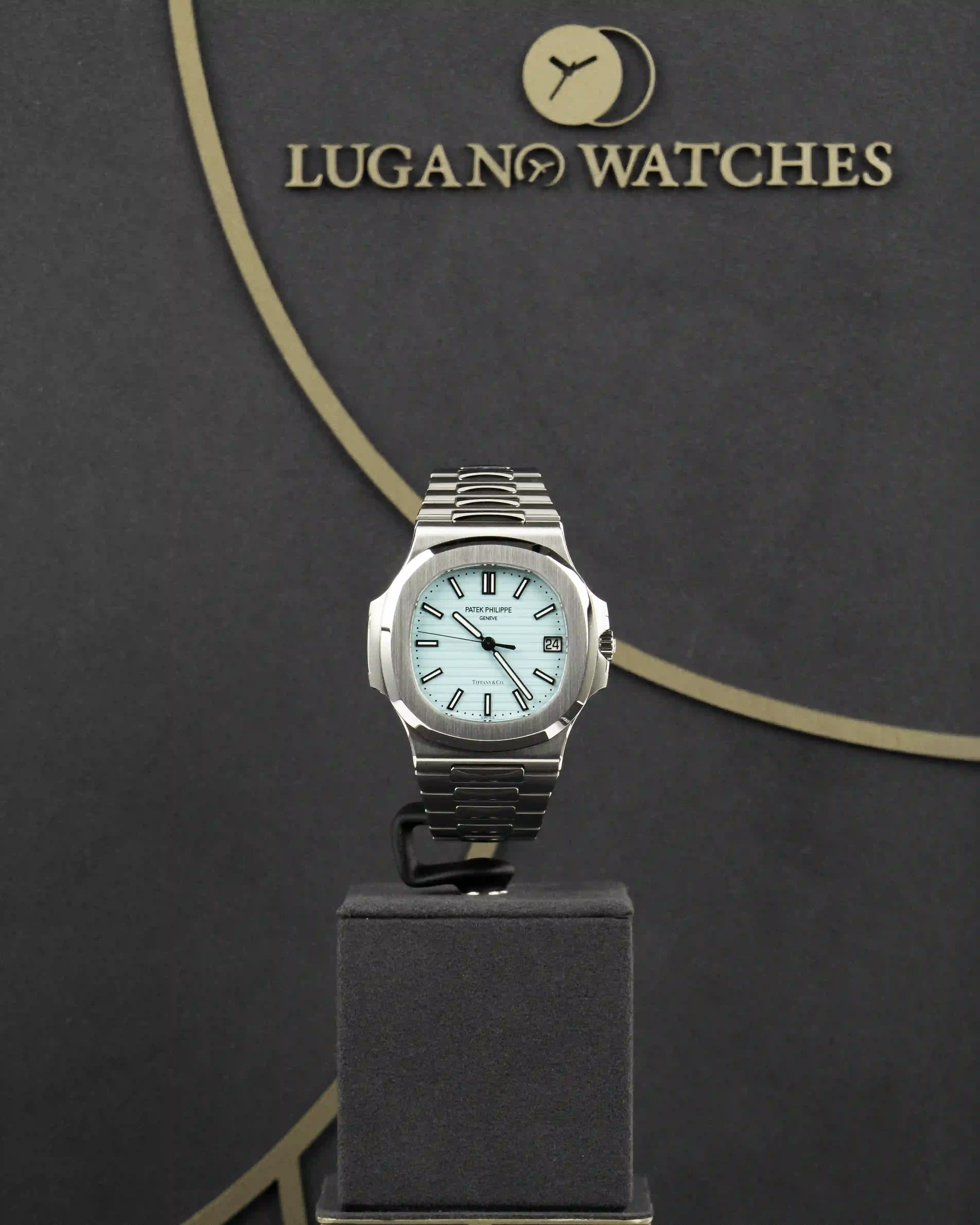PATEK PHILIPPE Patek Philippe 5711/1A-018 - Image 2
