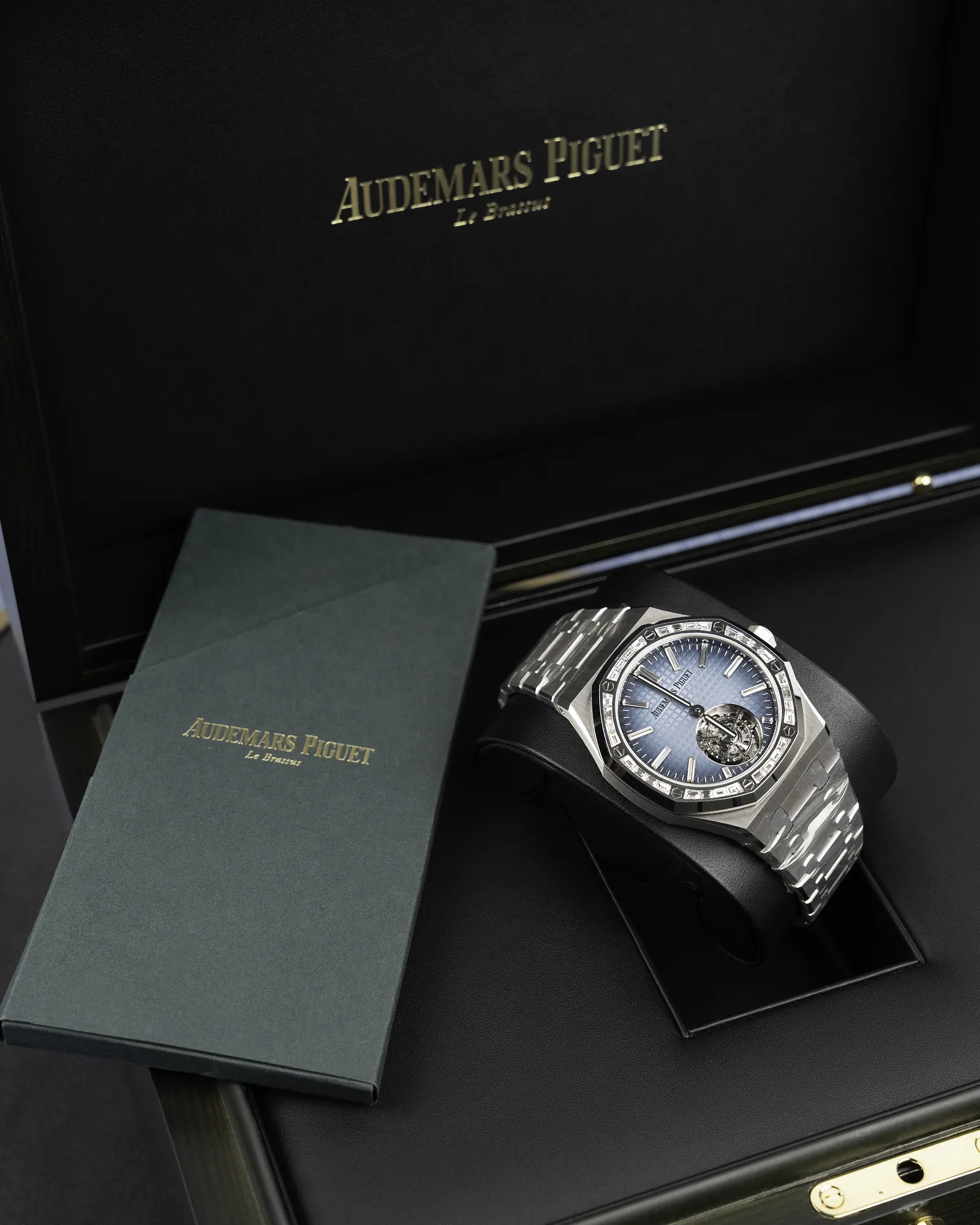 AUDEMARS PIGUET Audemars Piguet 26730BC.ZZ.1320BC.02 - Image 1