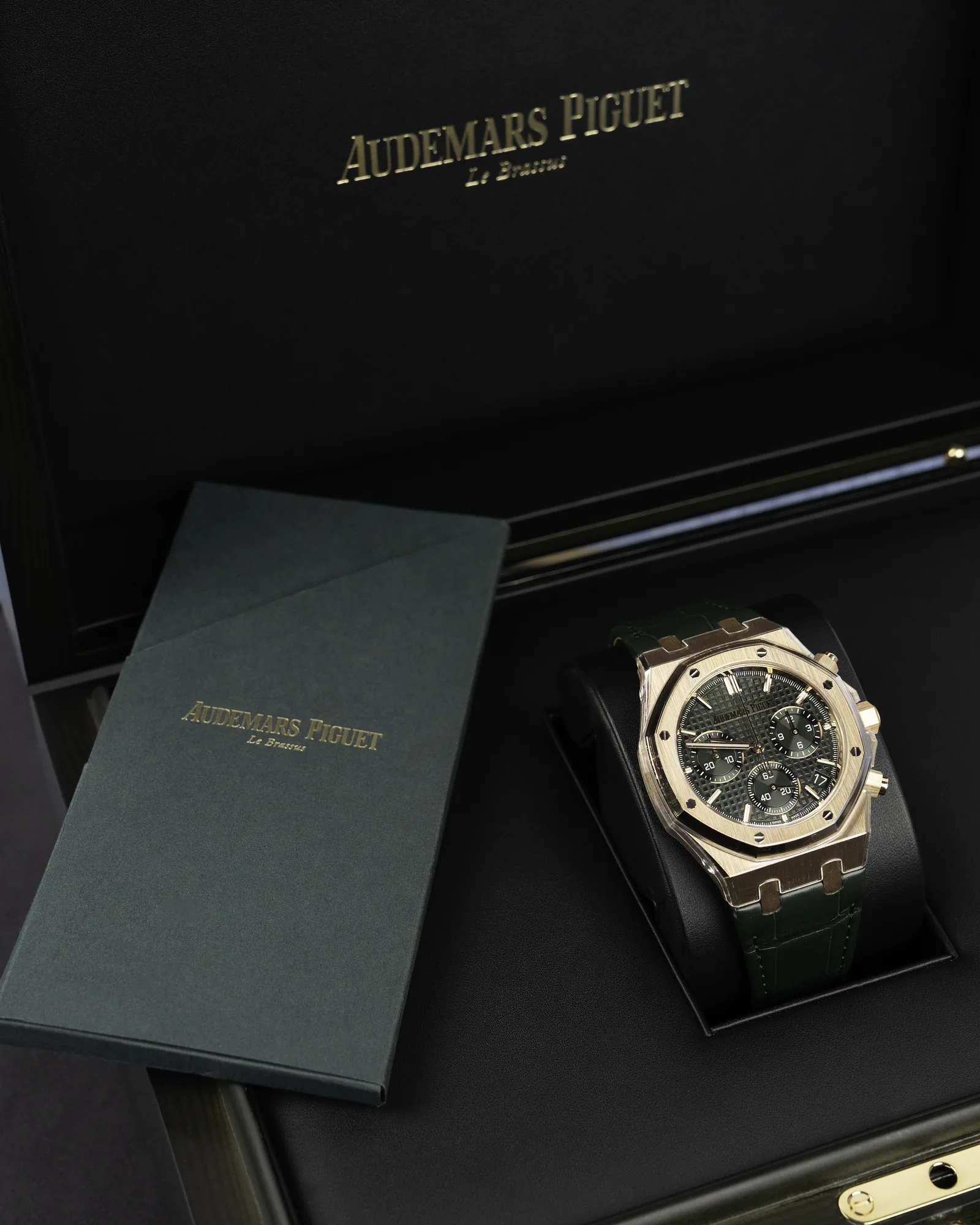 AUDEMARS PIGUET Audemars Piguet 26240OR.OO.D404CR.02 - Image 1
