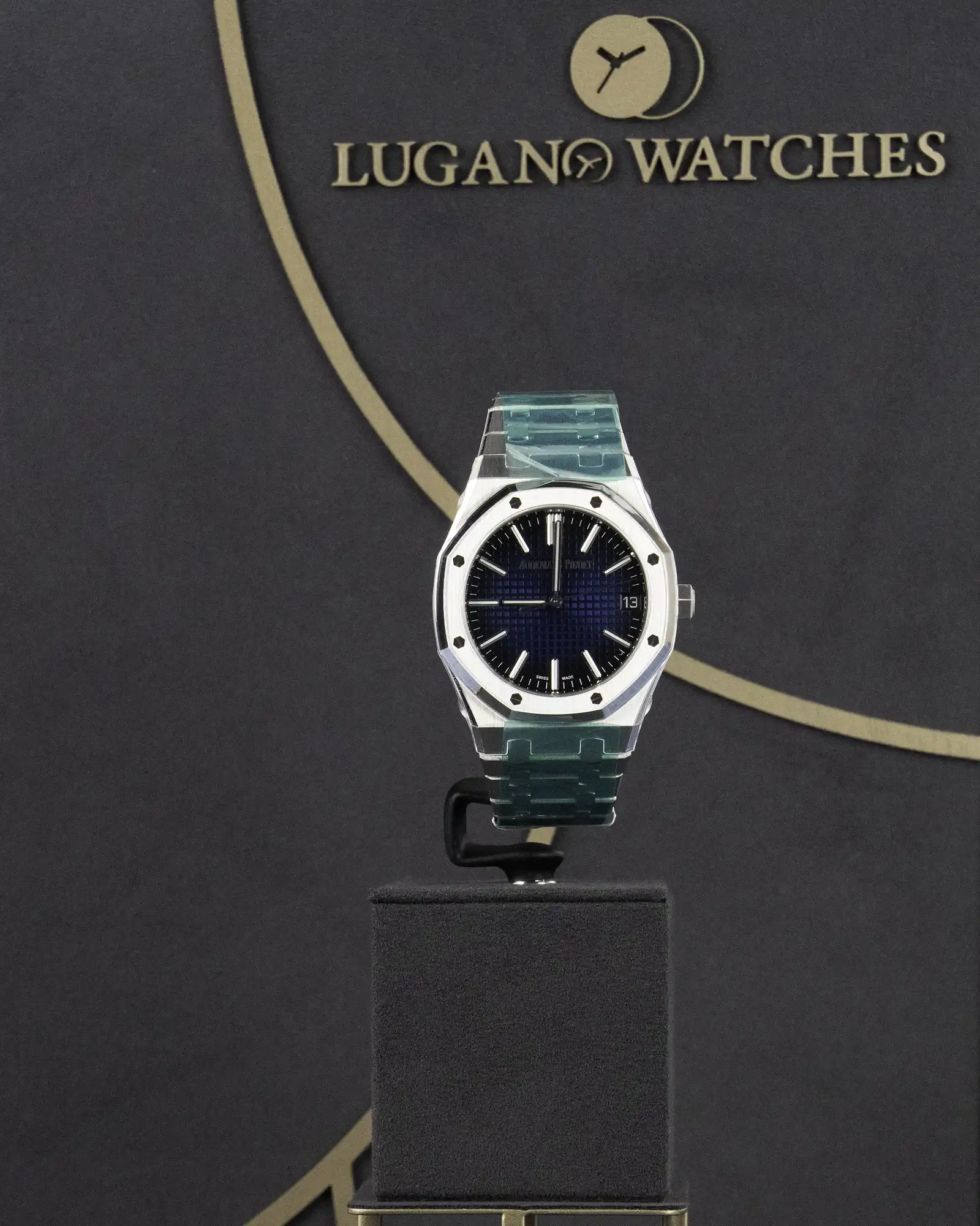 AUDEMARS PIGUET Audemars Piguet 15510BC.OO.1320BC.04 - Image 2