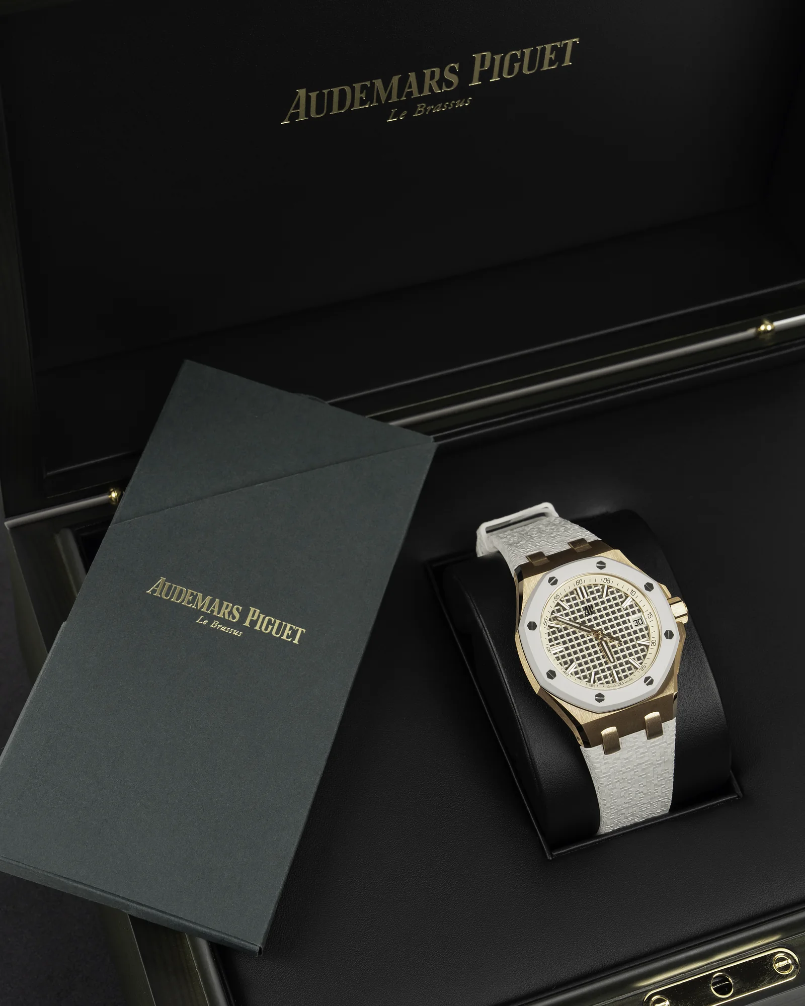 AUDEMARS PIGUET Audemars Piguet 77605OK.OO.A101CA.01 - Image 1
