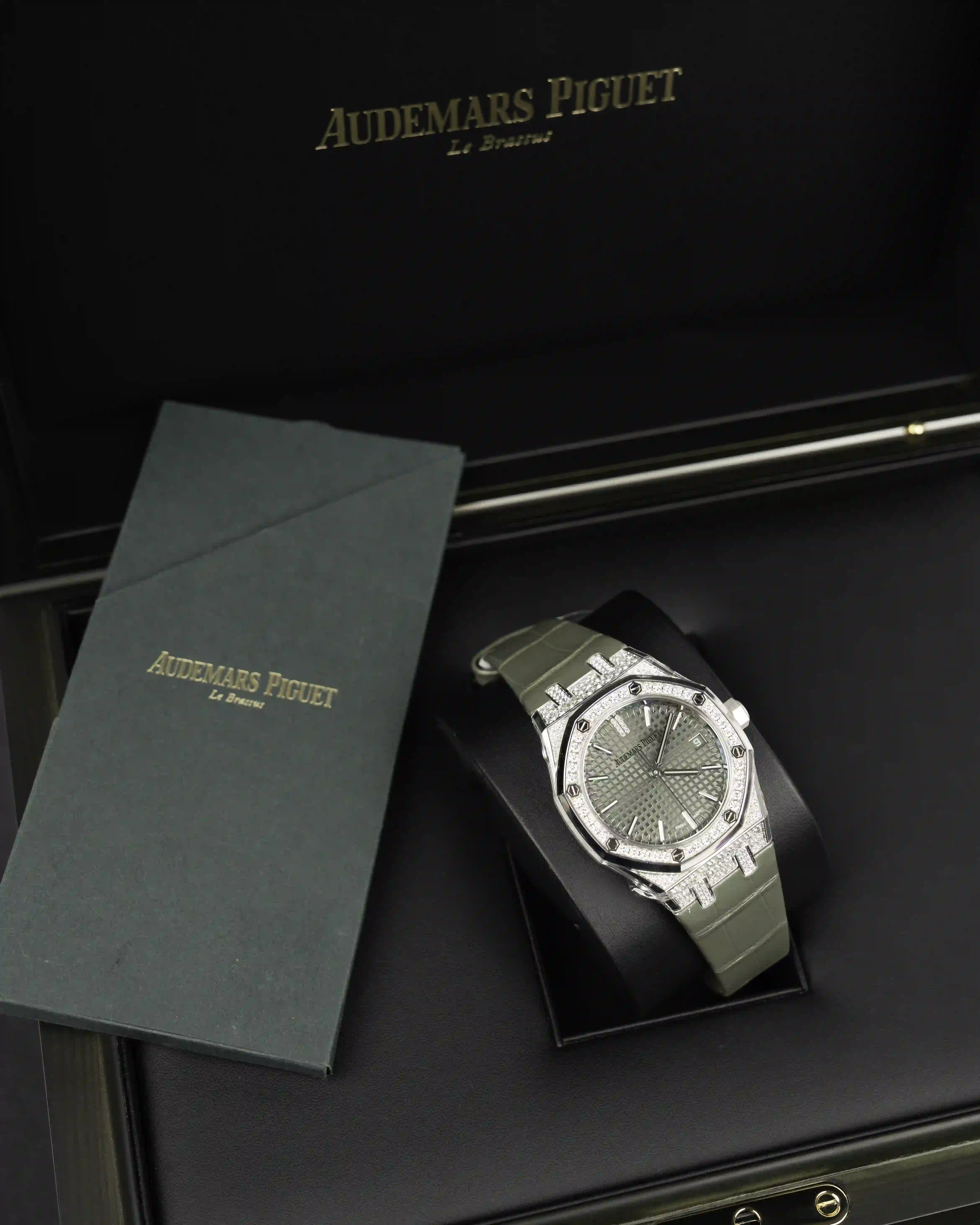 AUDEMARS PIGUET Audemars Piguet 15551BC.ZZ.D405CR.01 - Image 1