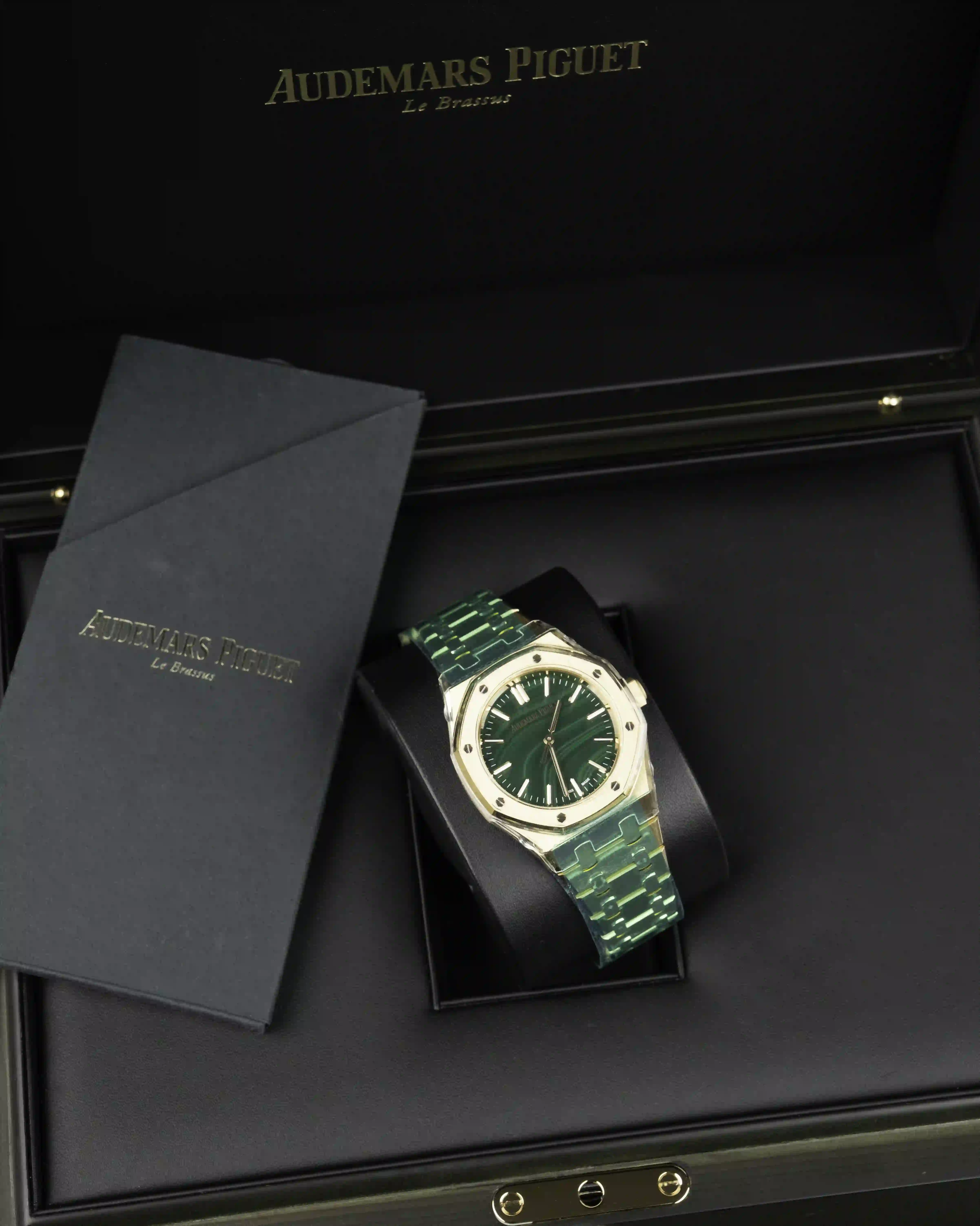 AUDEMARS PIGUET Audemars Piguet 15553BA.OO.1356BA.04 - Image 1
