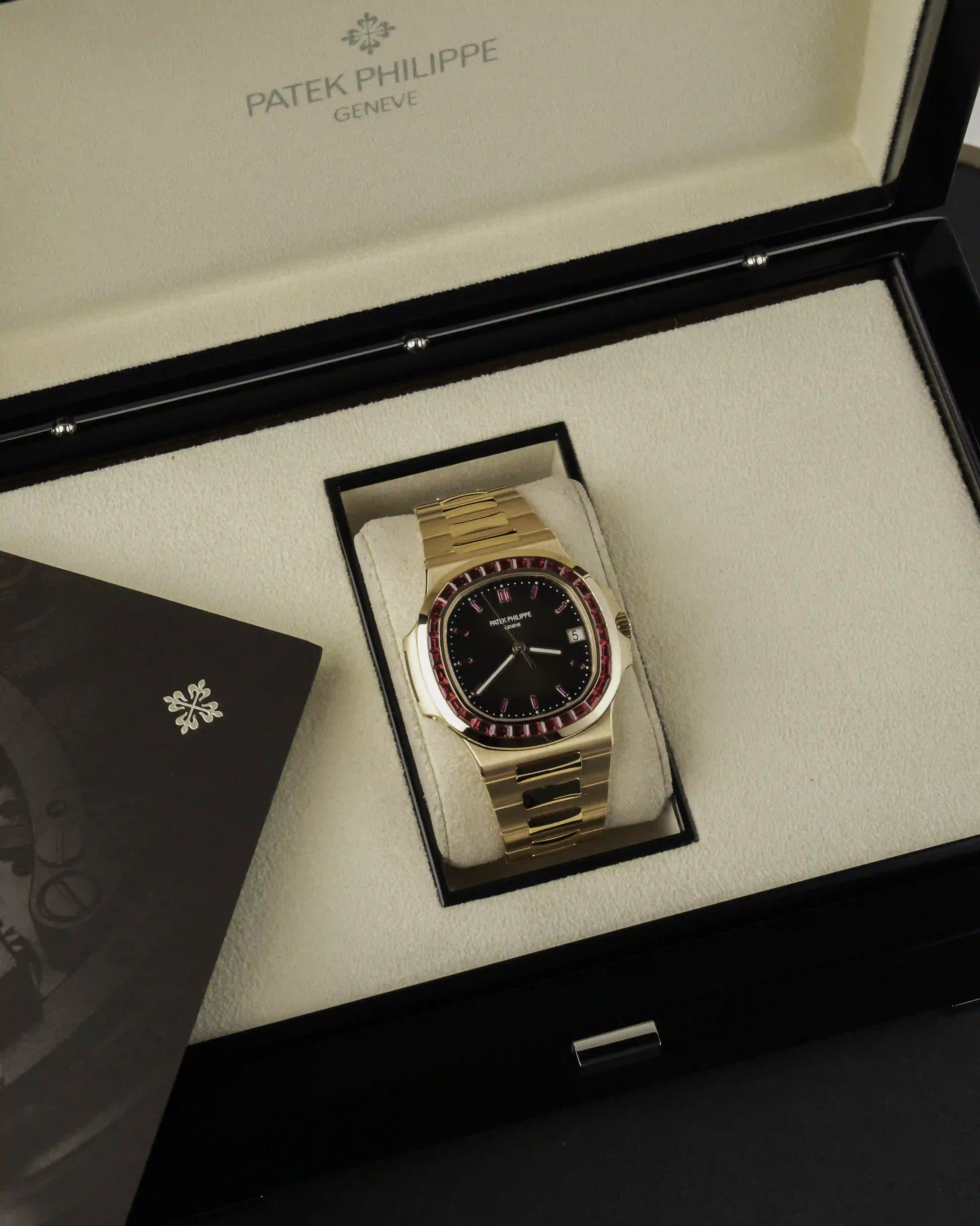 PATEK PHILIPPE Patek Philippe 5723/112R-001 - Image 1