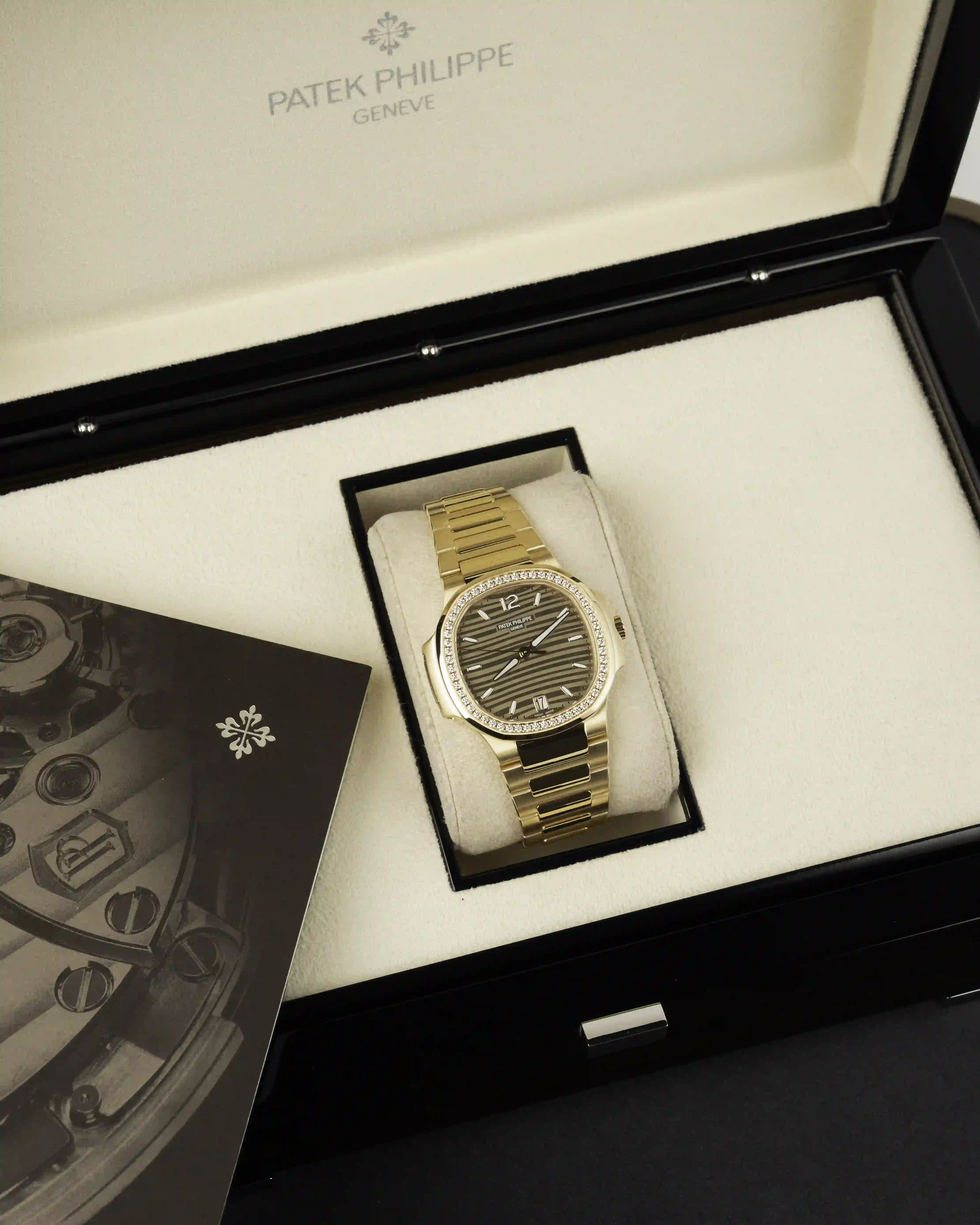 PATEK PHILIPPE Patek Philippe 7010/1R-012 - Image 1