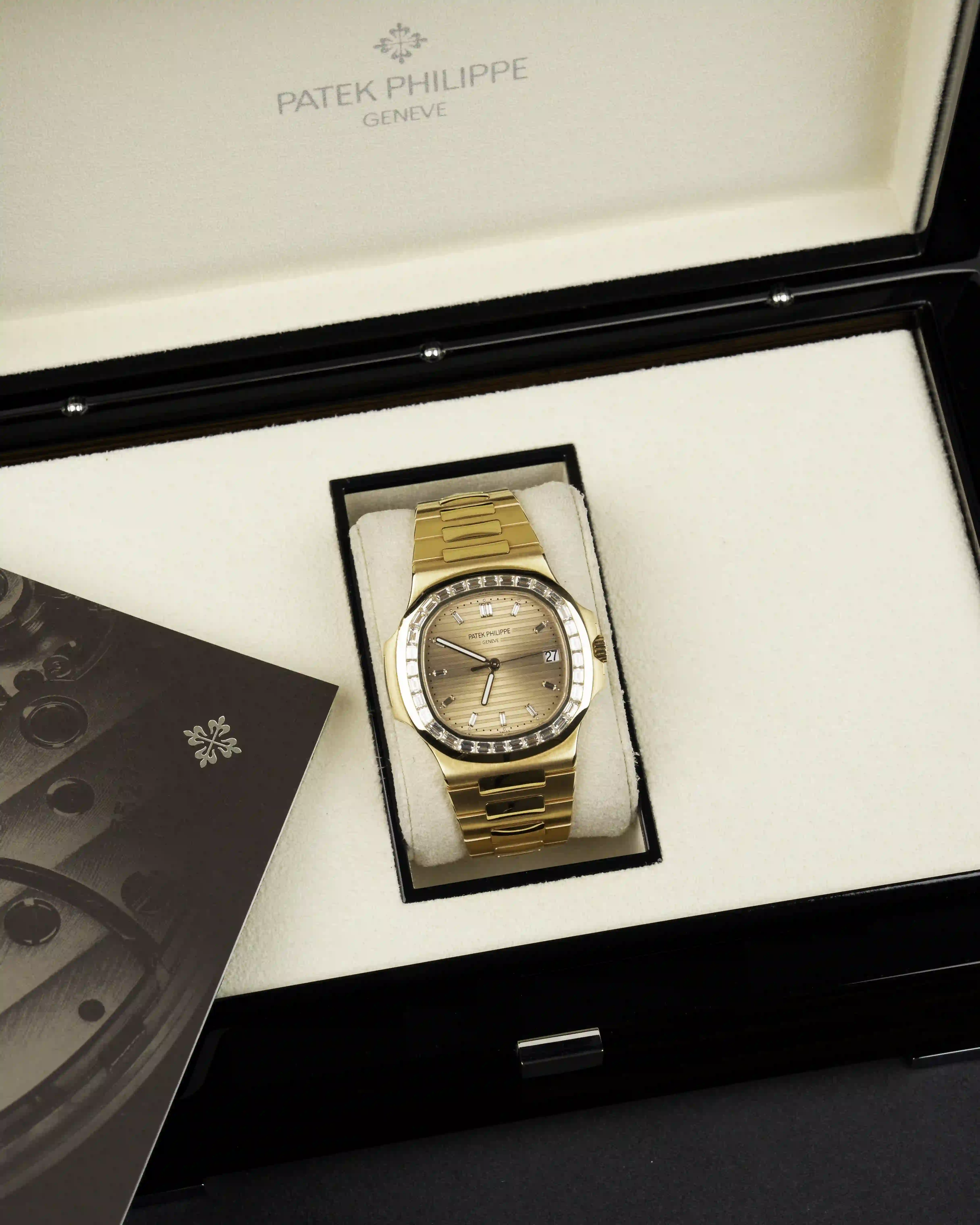 PATEK PHILIPPE Patek Philippe 5723/1R-001 - Image 1