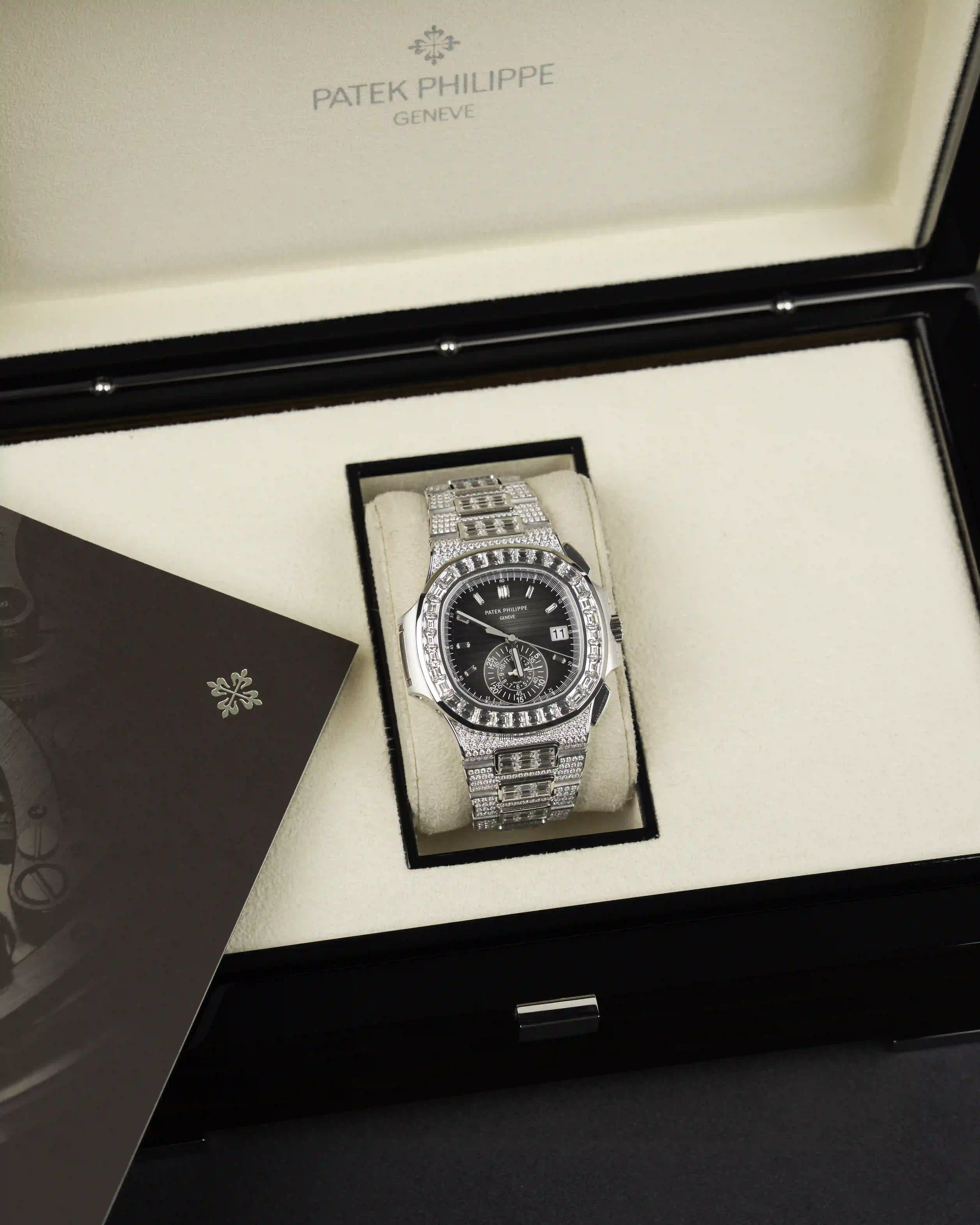 PATEK PHILIPPE Patek Philippe 5980/1400G-010 - Image 1