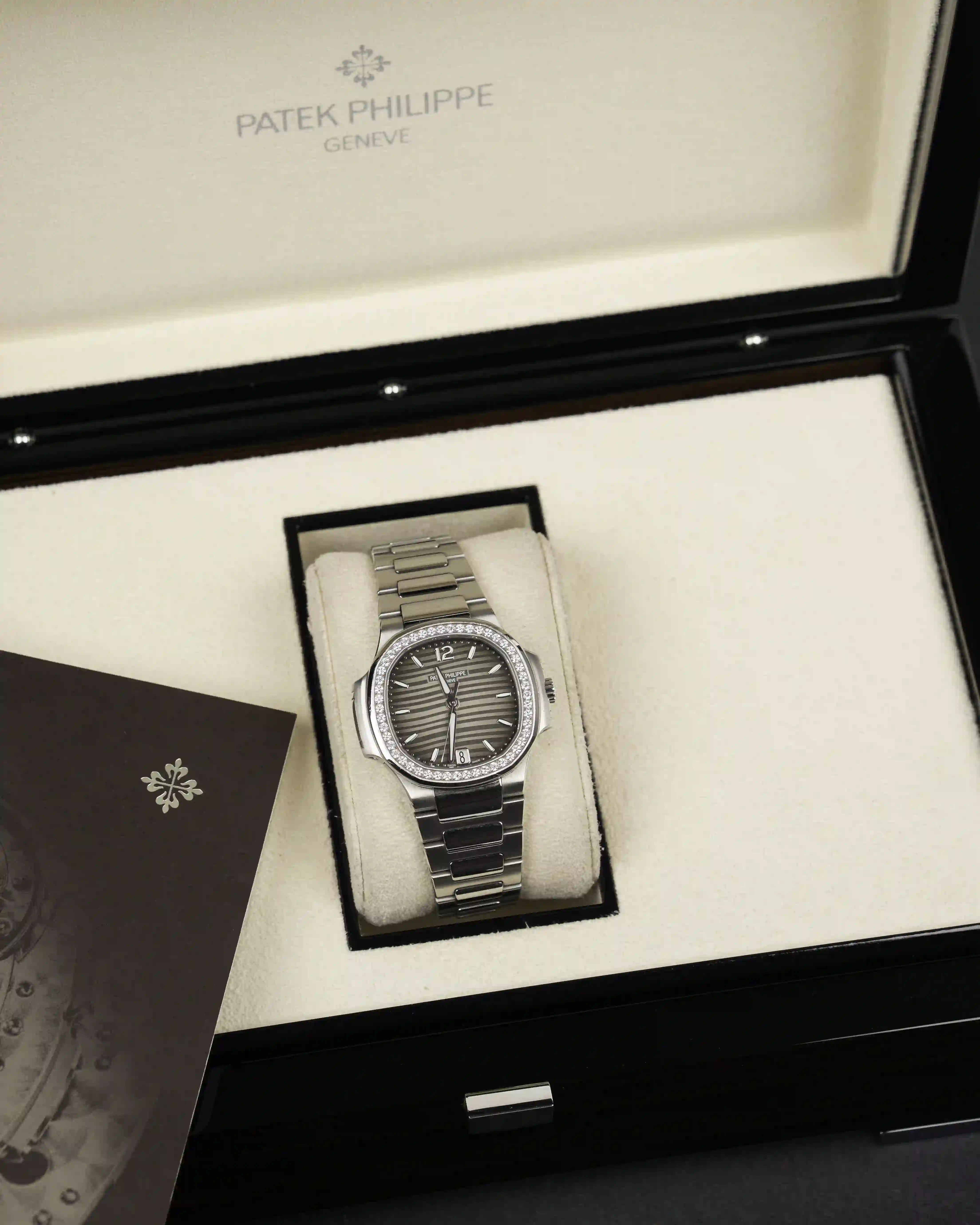 PATEK PHILIPPE Patek Philippe 7018/1A-011 - Image 1