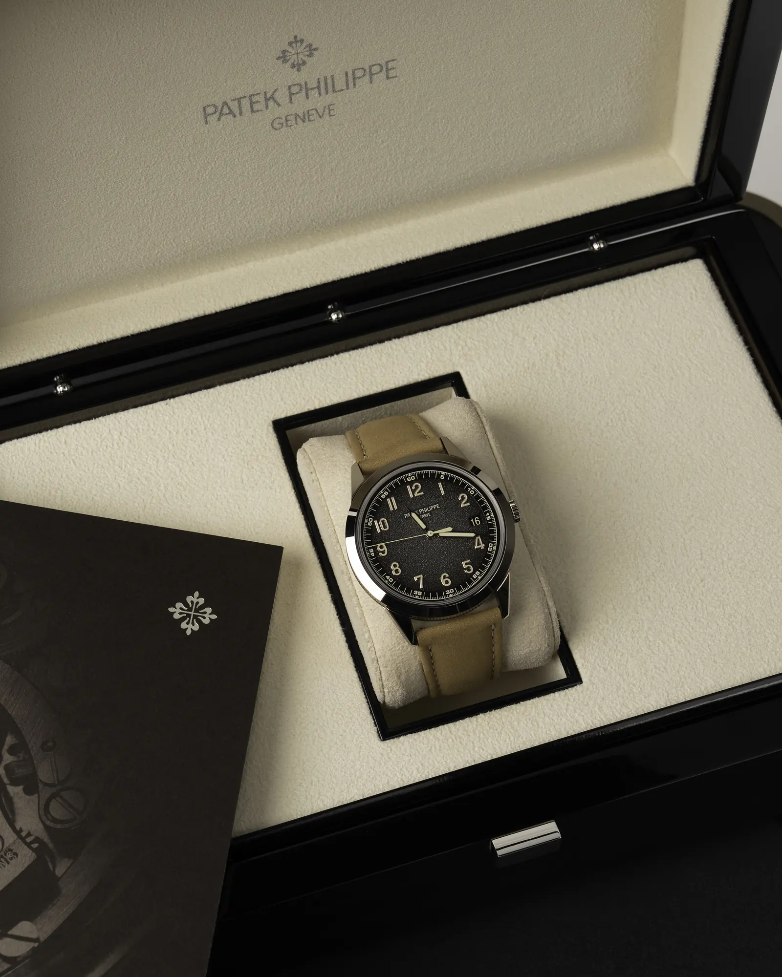 PATEK PHILIPPE Patek Philippe 5226G-001 - Image 1