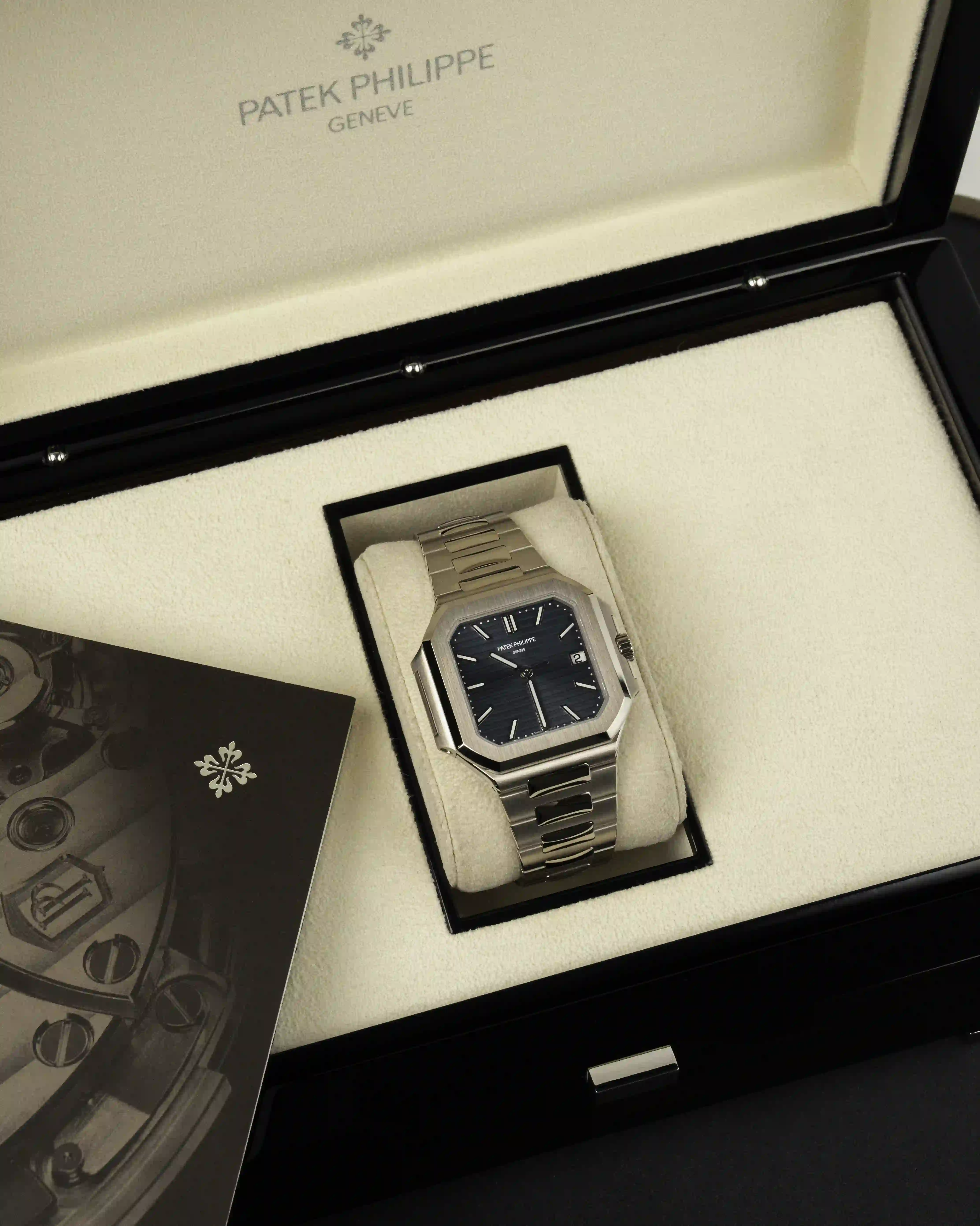 PATEK PHILIPPE Patek Philippe 7128/1G-001 - Image 1