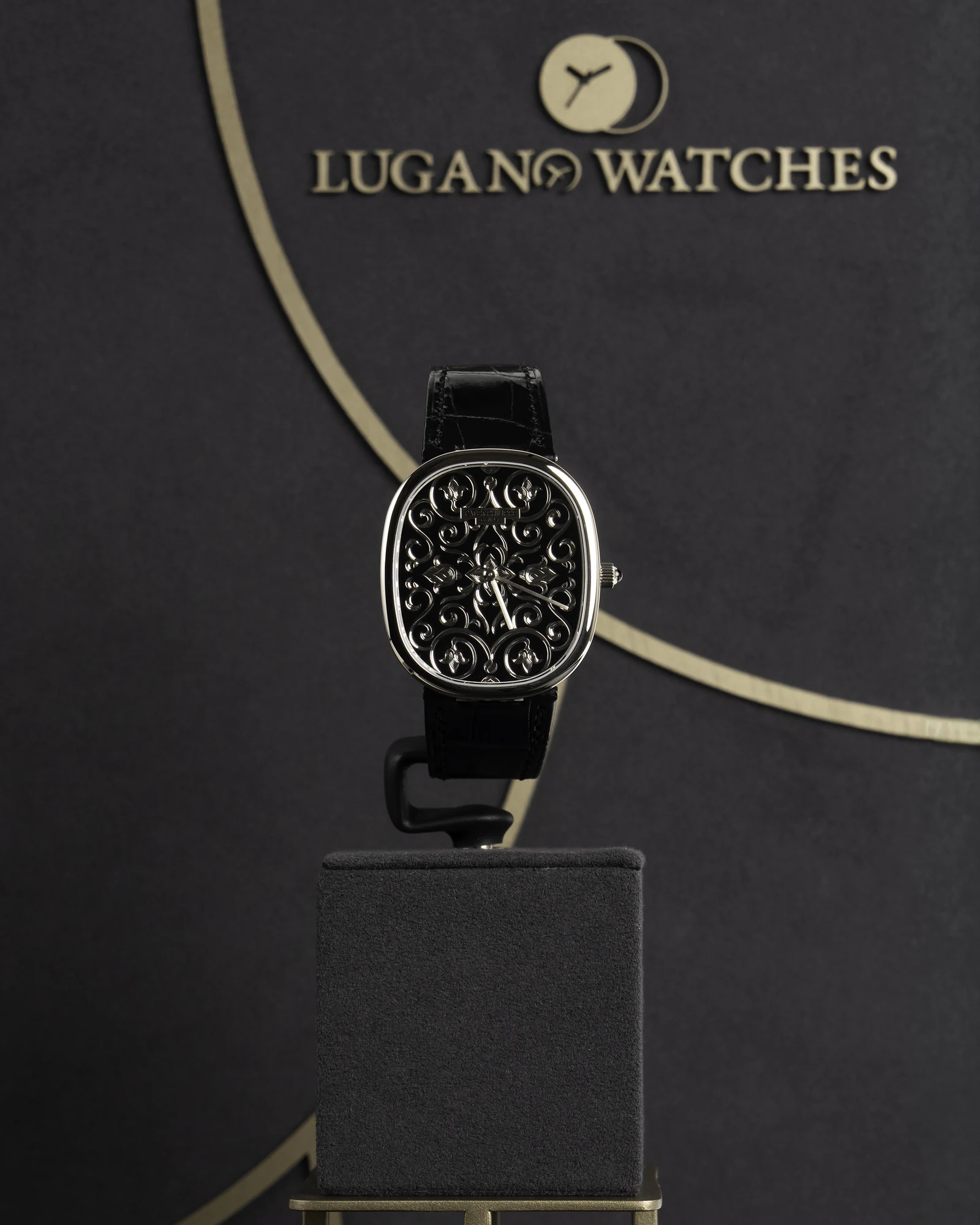 PATEK PHILIPPE Patek Philippe 5738/51G-001 - Image 2