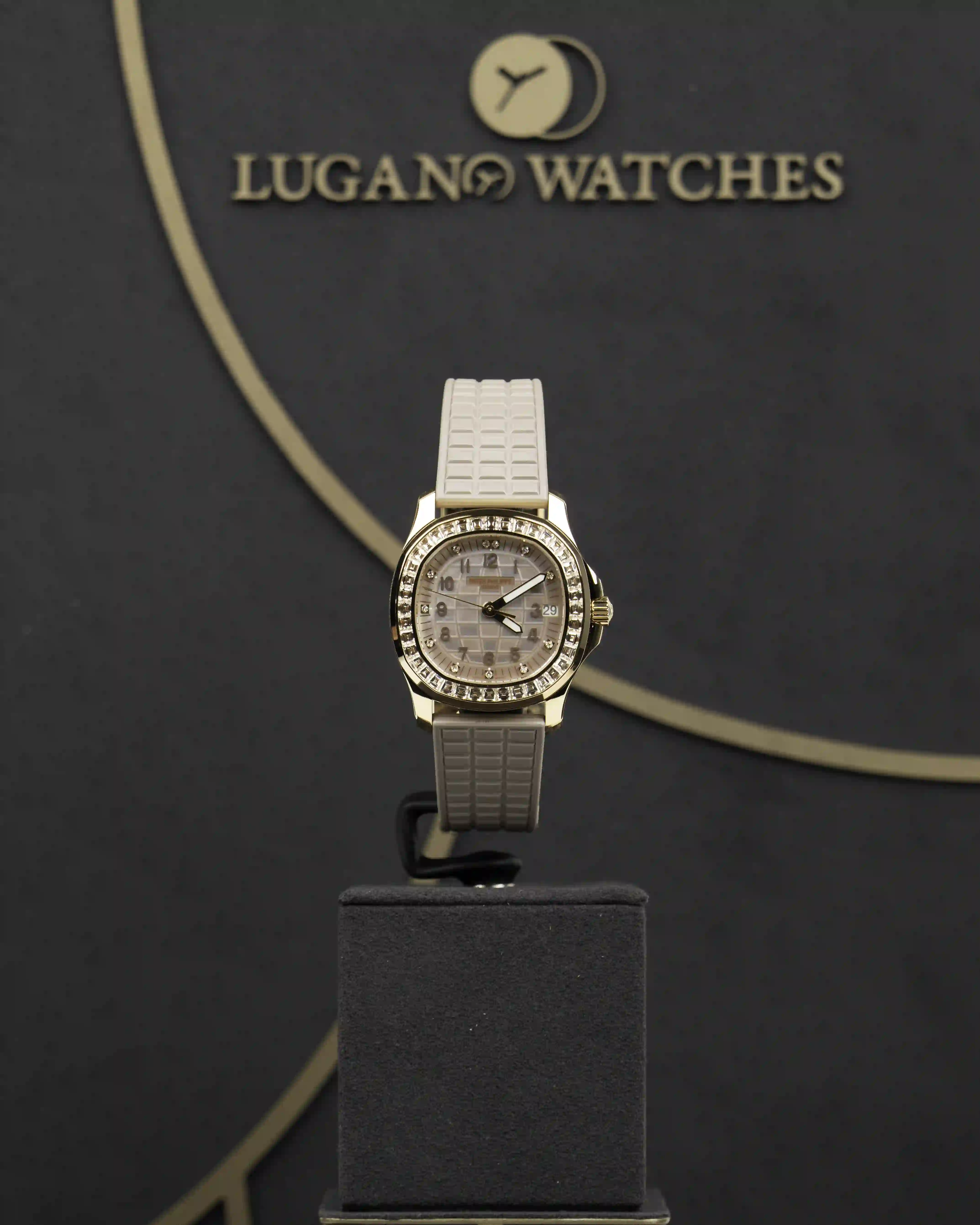 PATEK PHILIPPE Patek Philippe 5072R-001 - Image 2
