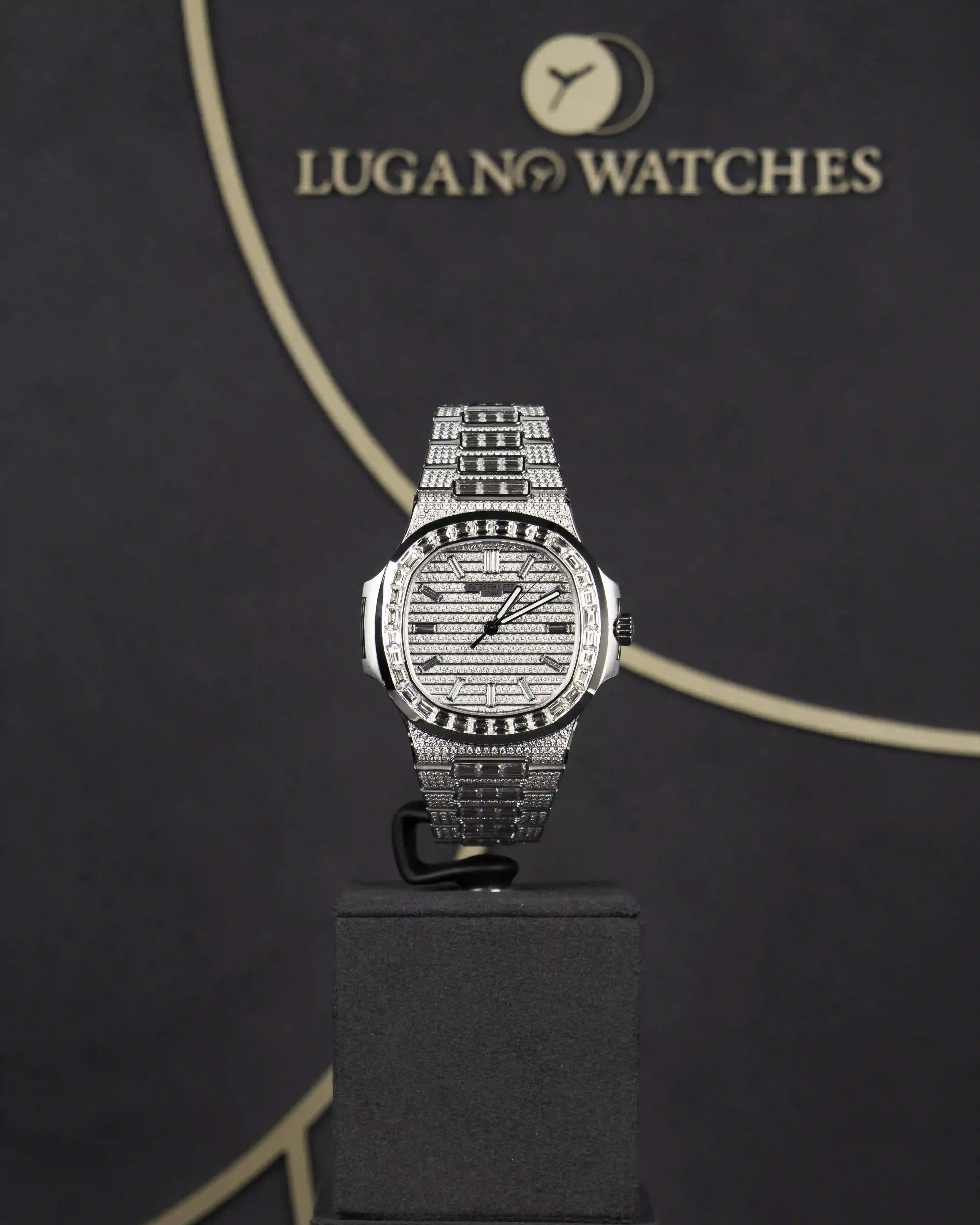 PATEK PHILIPPE Patek Philippe 5811/1460G-001 - Image 2