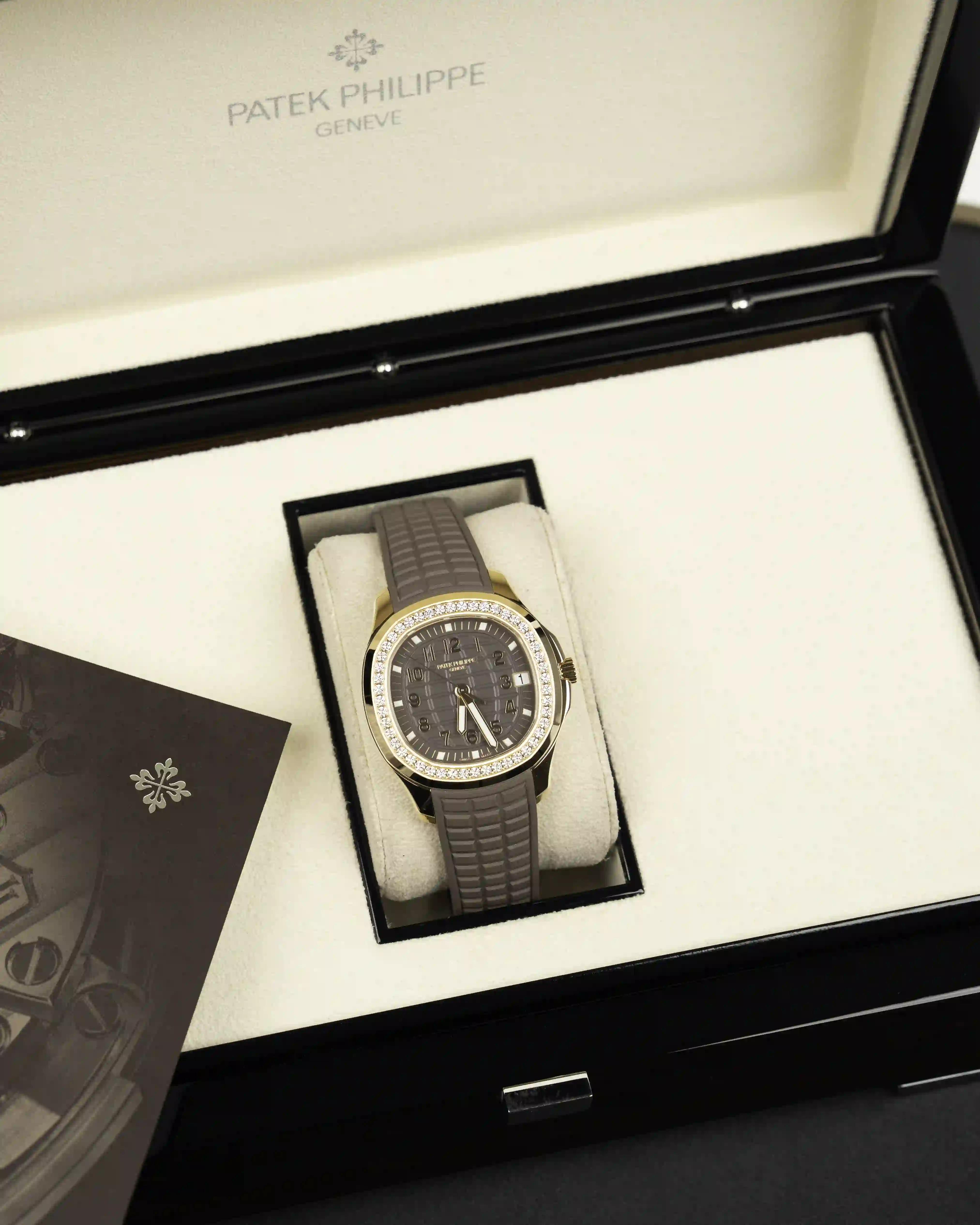 PATEK PHILIPPE Patek Philippe 5268/200R-010 - Image 1