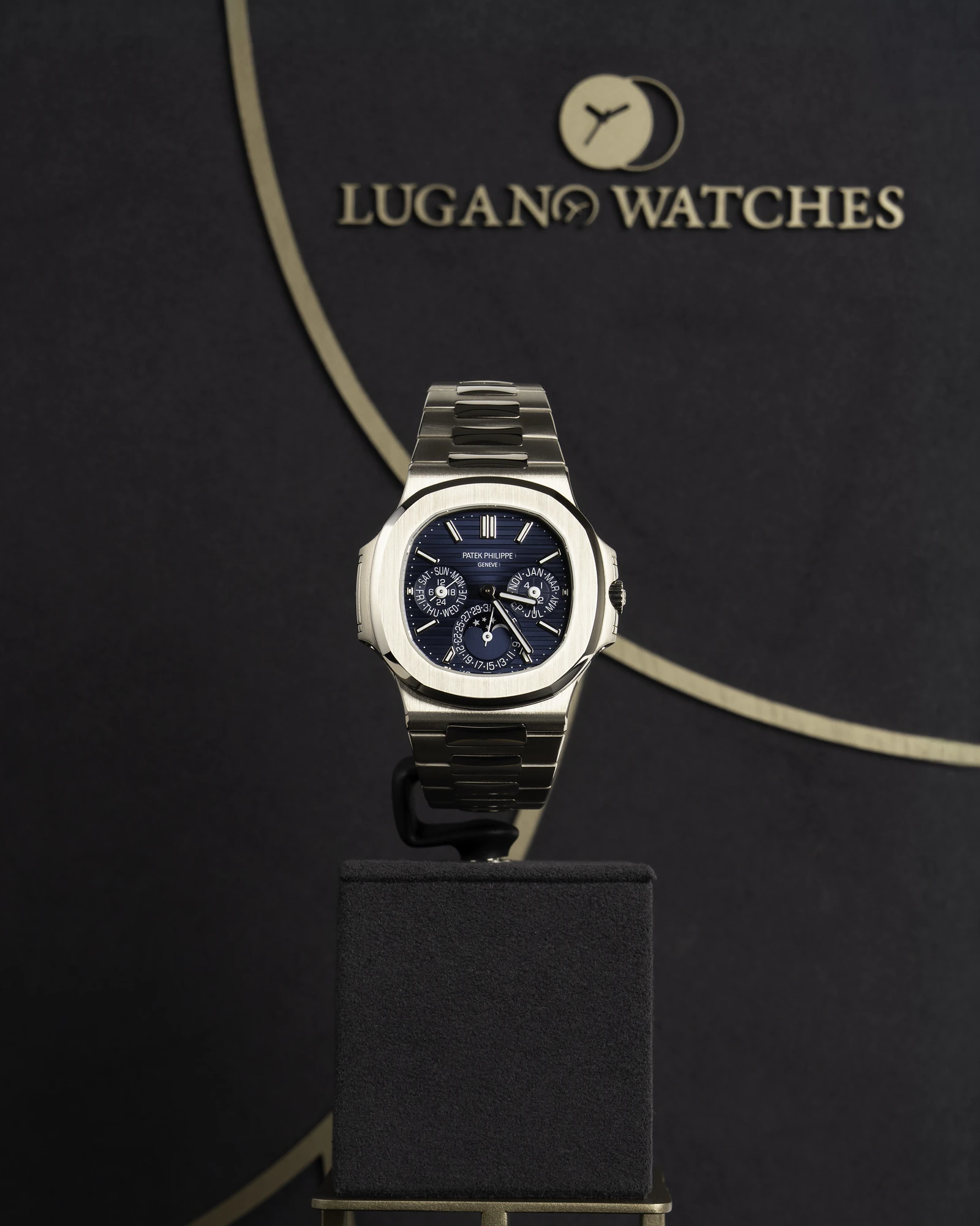 PATEK PHILIPPE Patek Philippe 5740/1G-001 - Image 2