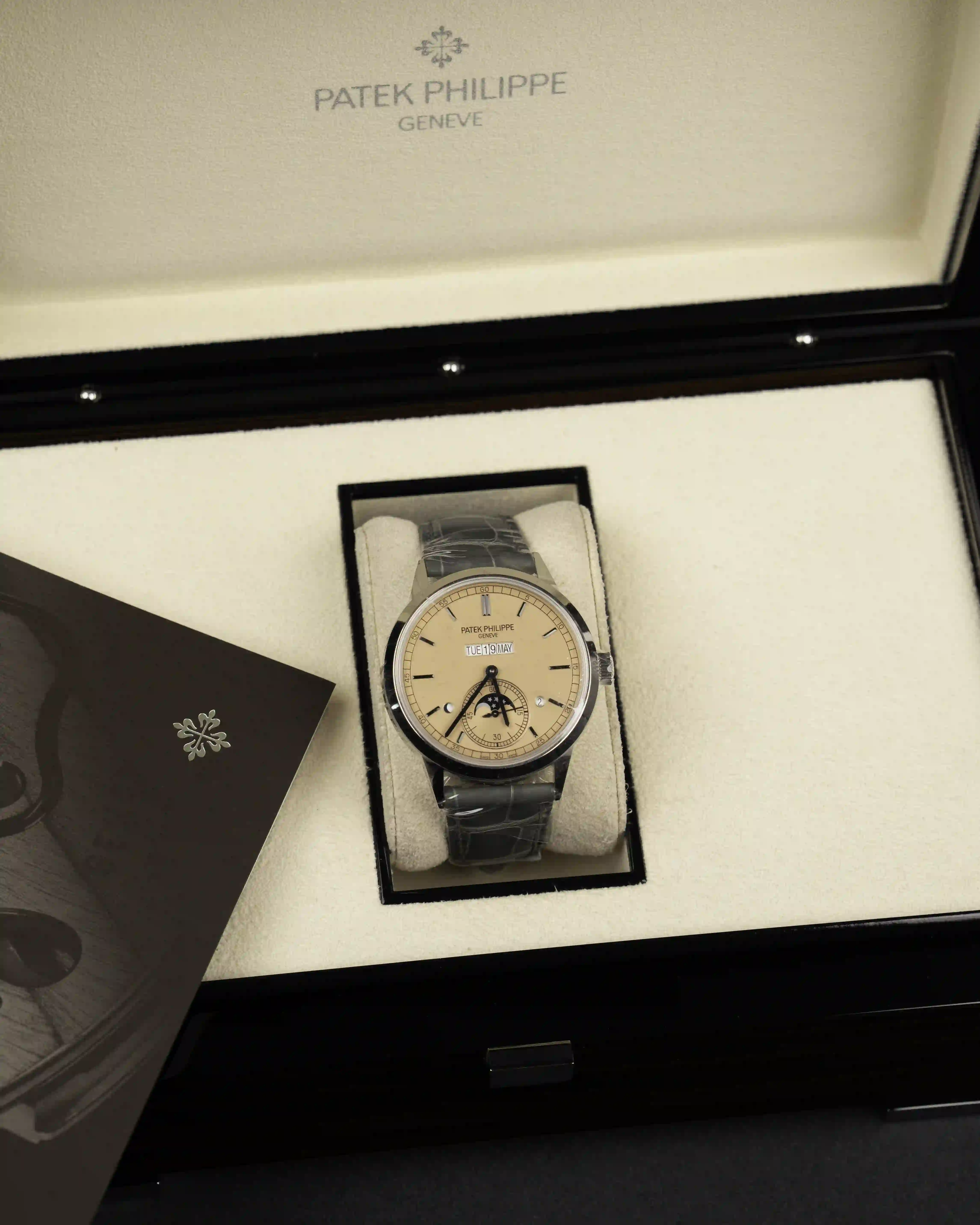 PATEK PHILIPPE Patek Philippe 5236P-010 - Image 1