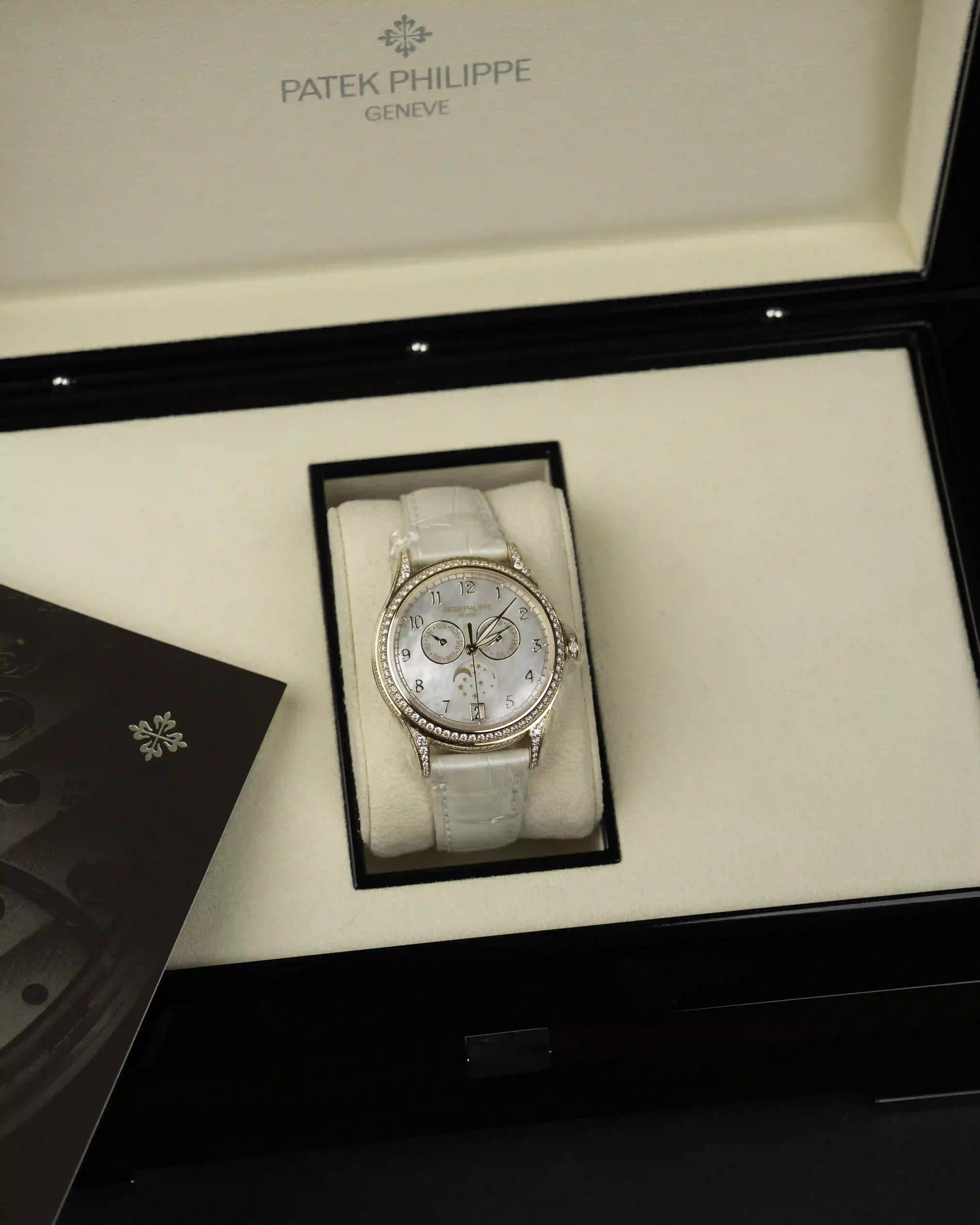 PATEK PHILIPPE Patek Philippe 4948R-001 - Image 1