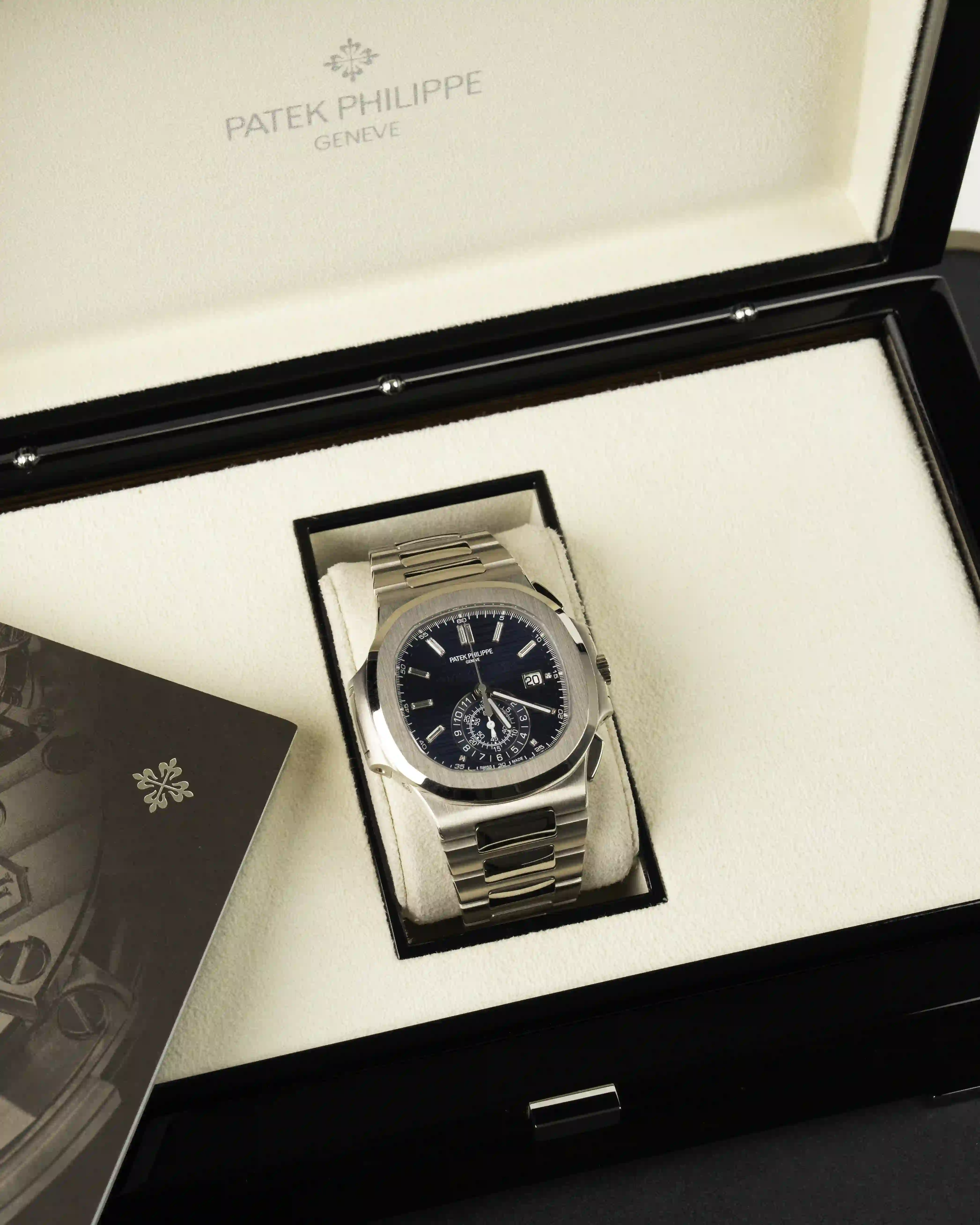 PATEK PHILIPPE Patek Philippe 5976/1G-001 - Image 1